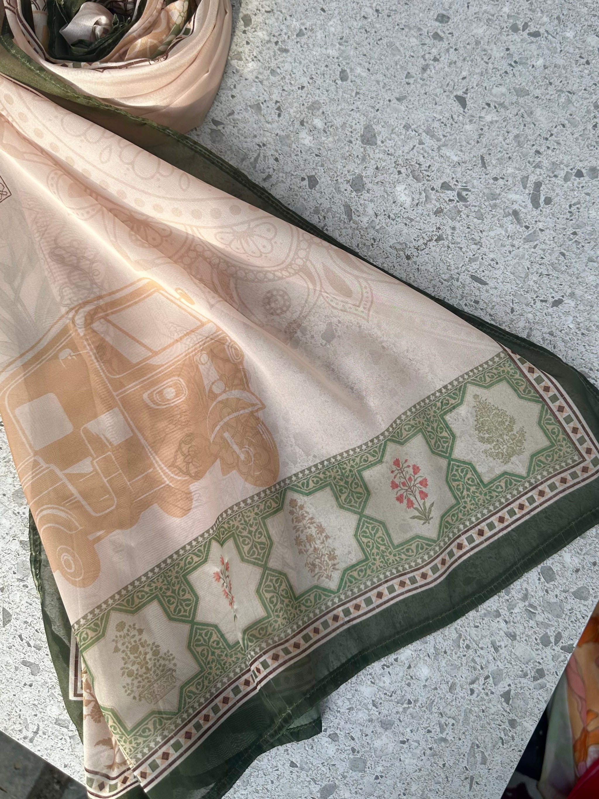 Quaid Collection- Heritage Bloom