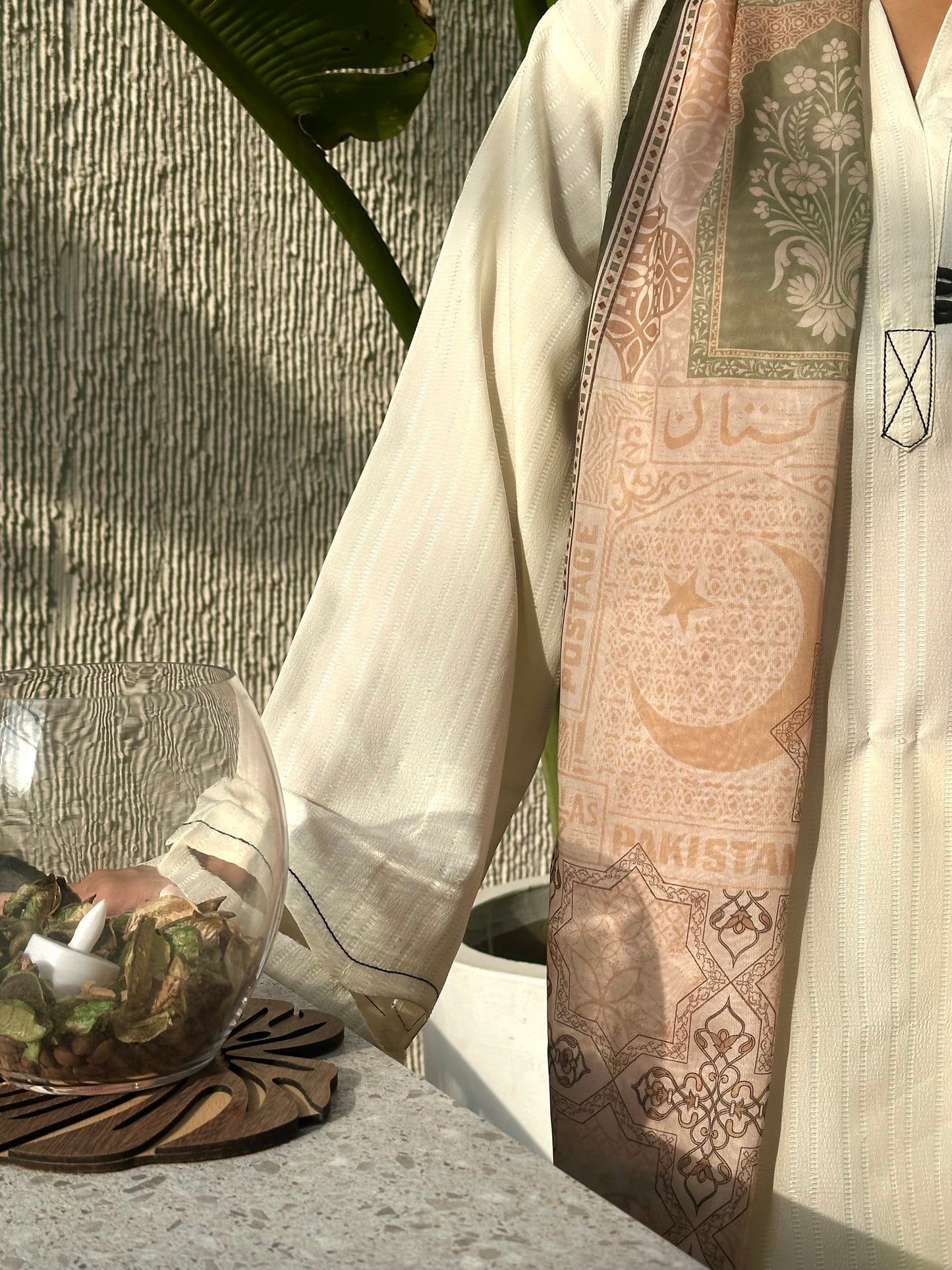 Quaid Collection- Heritage Bloom