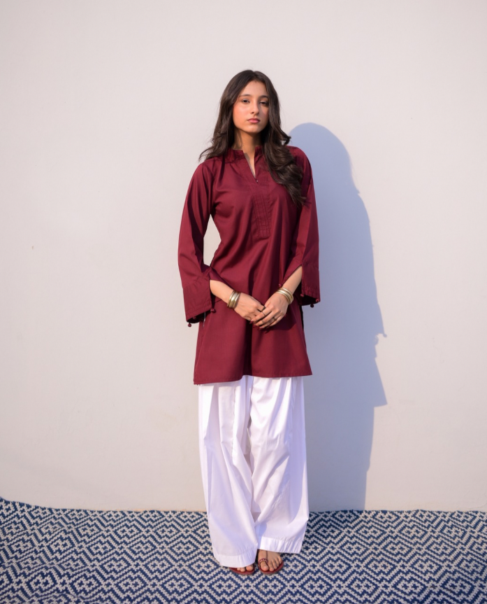 Zauq Maroon
