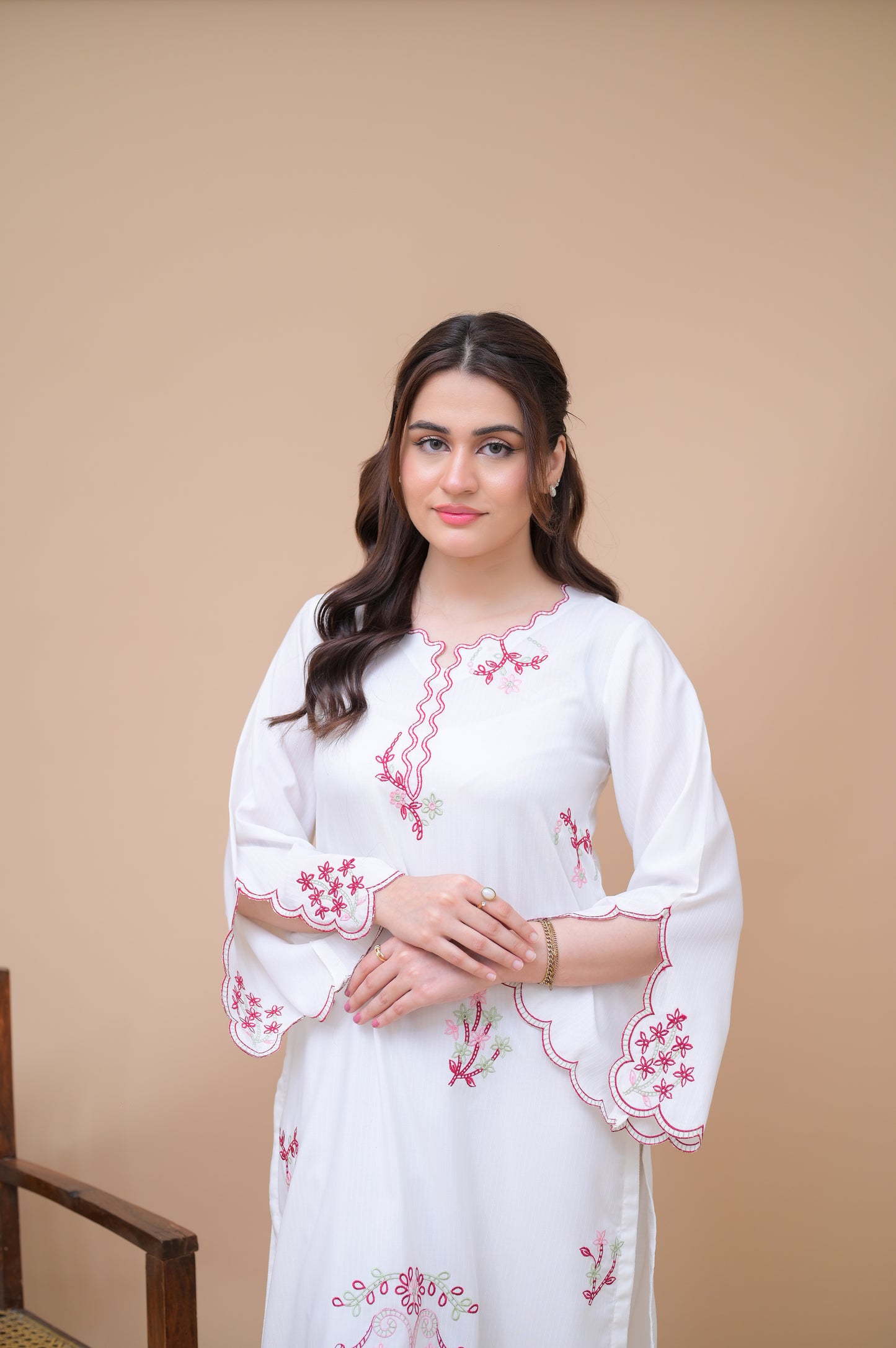 Tulip Embroidery Set