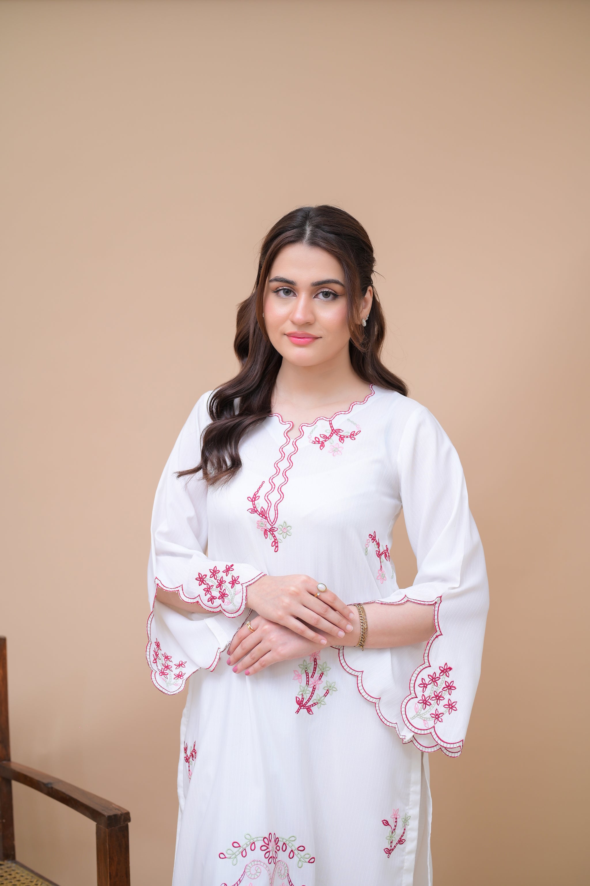 Tulip Embroidery Set