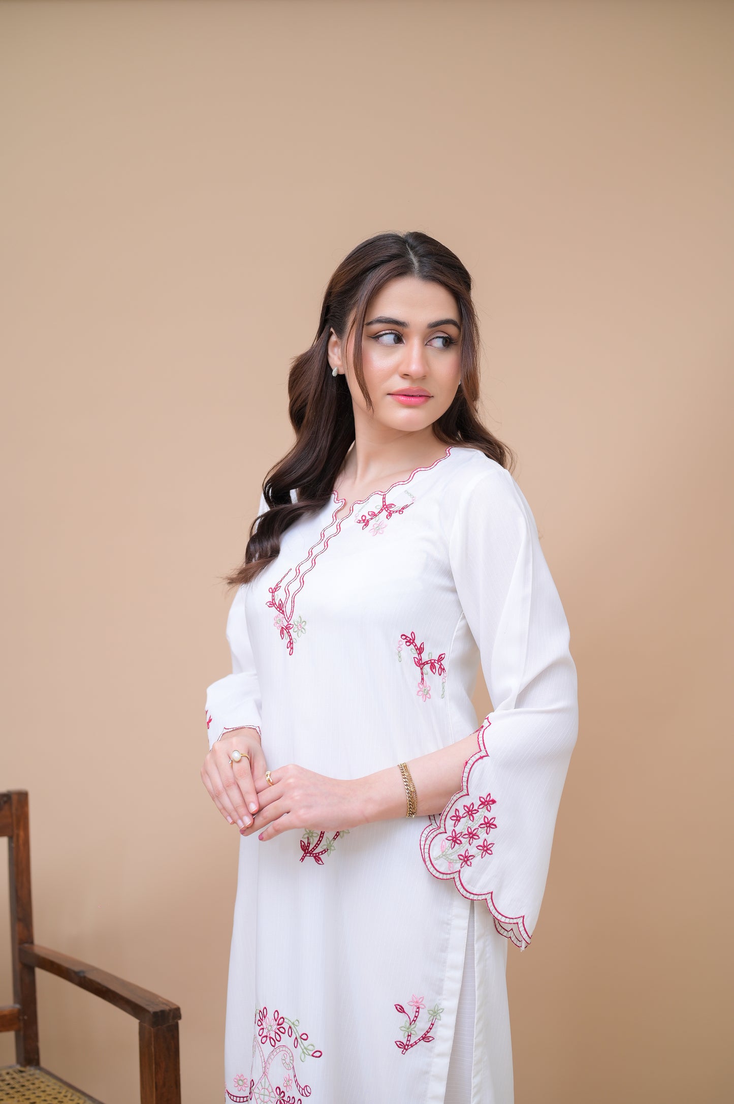 Tulip Embroidery Set