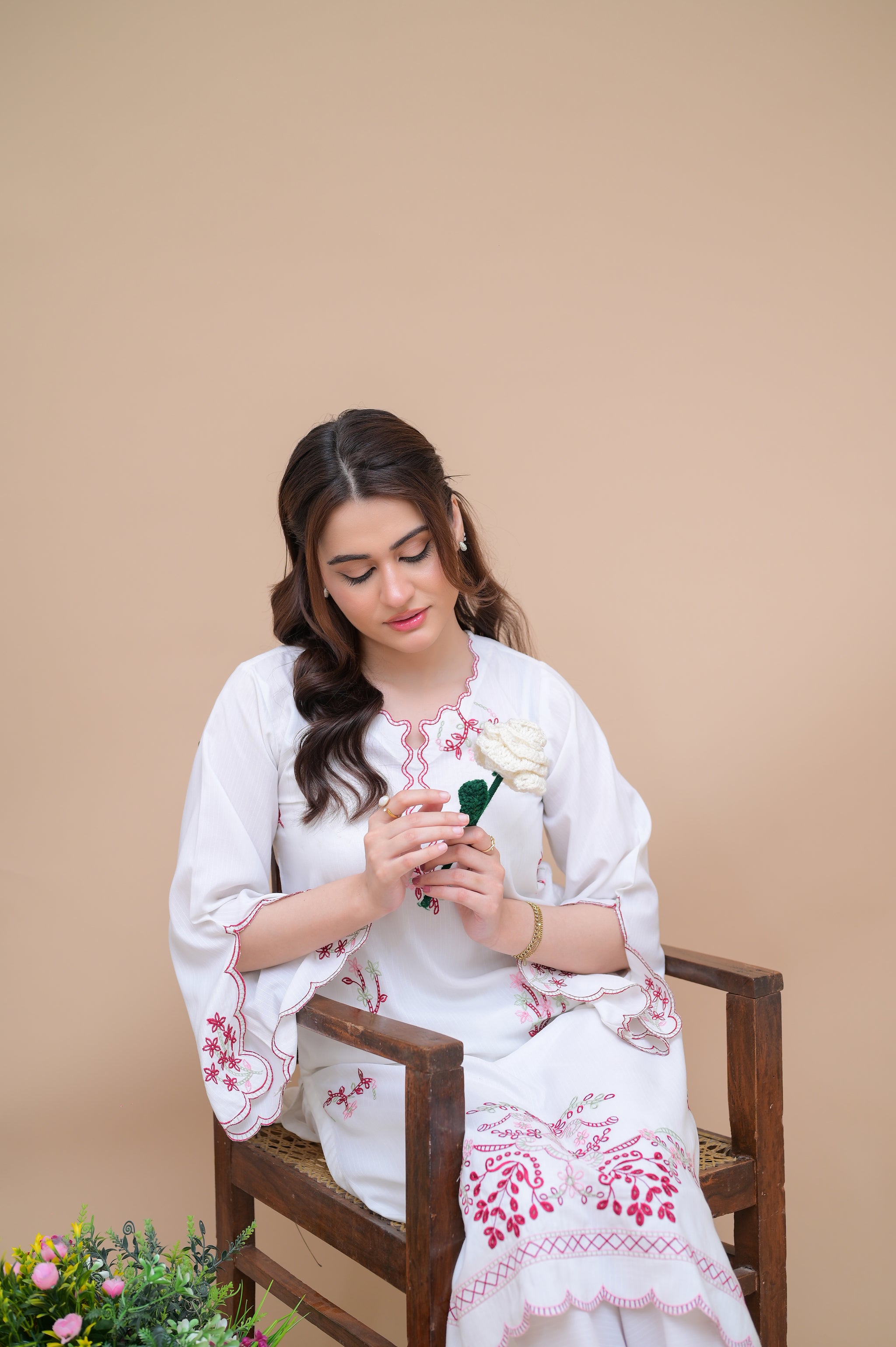 Tulip Embroidery Set