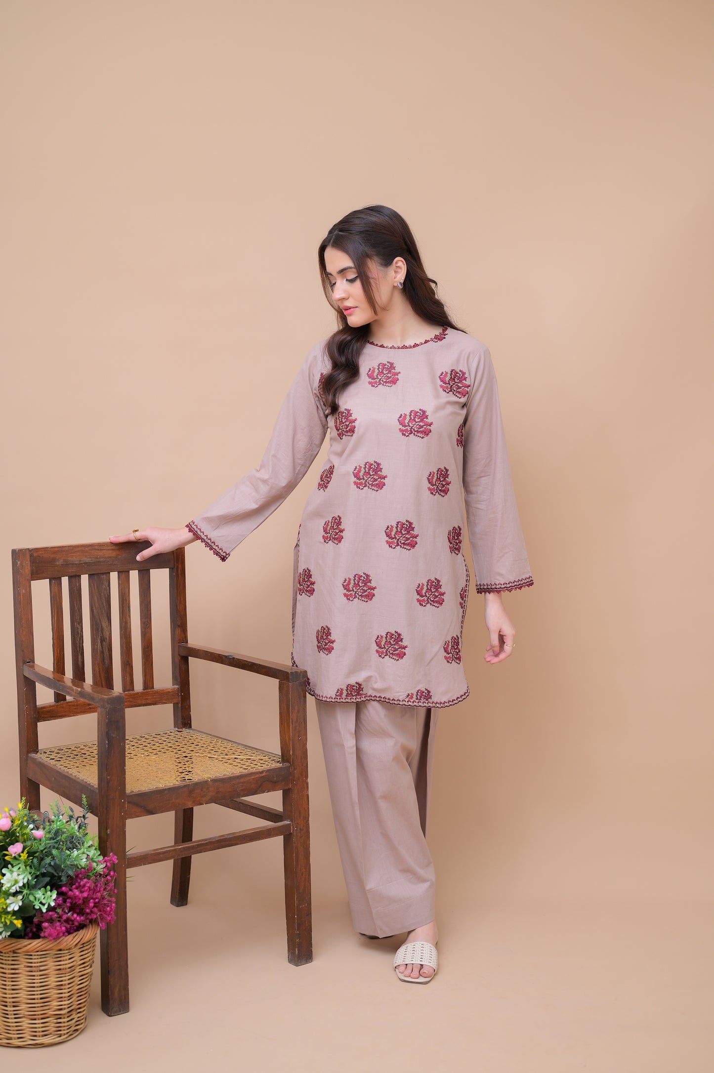 Rose Embroidery Set