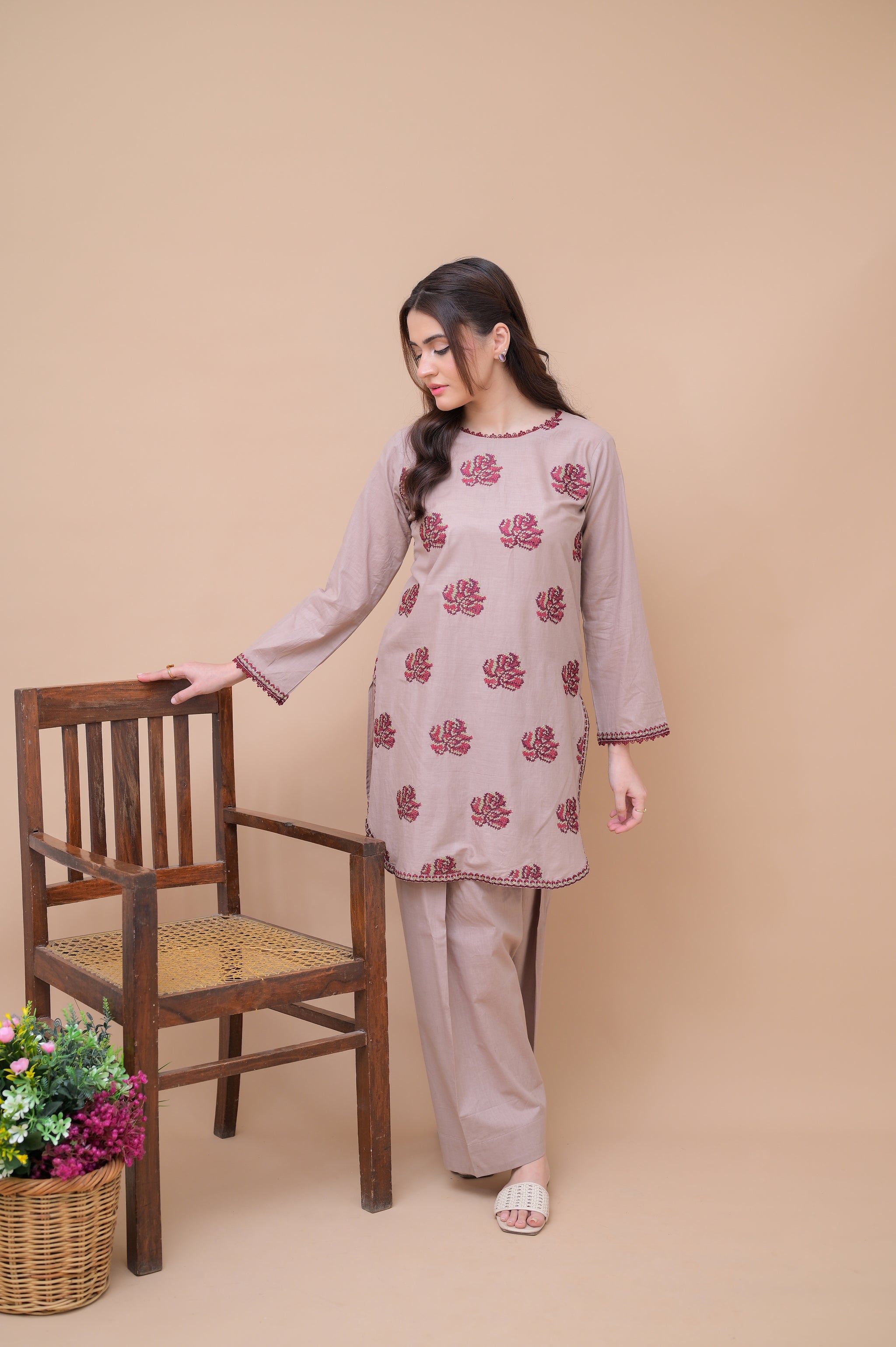 Rose Embroidery Set