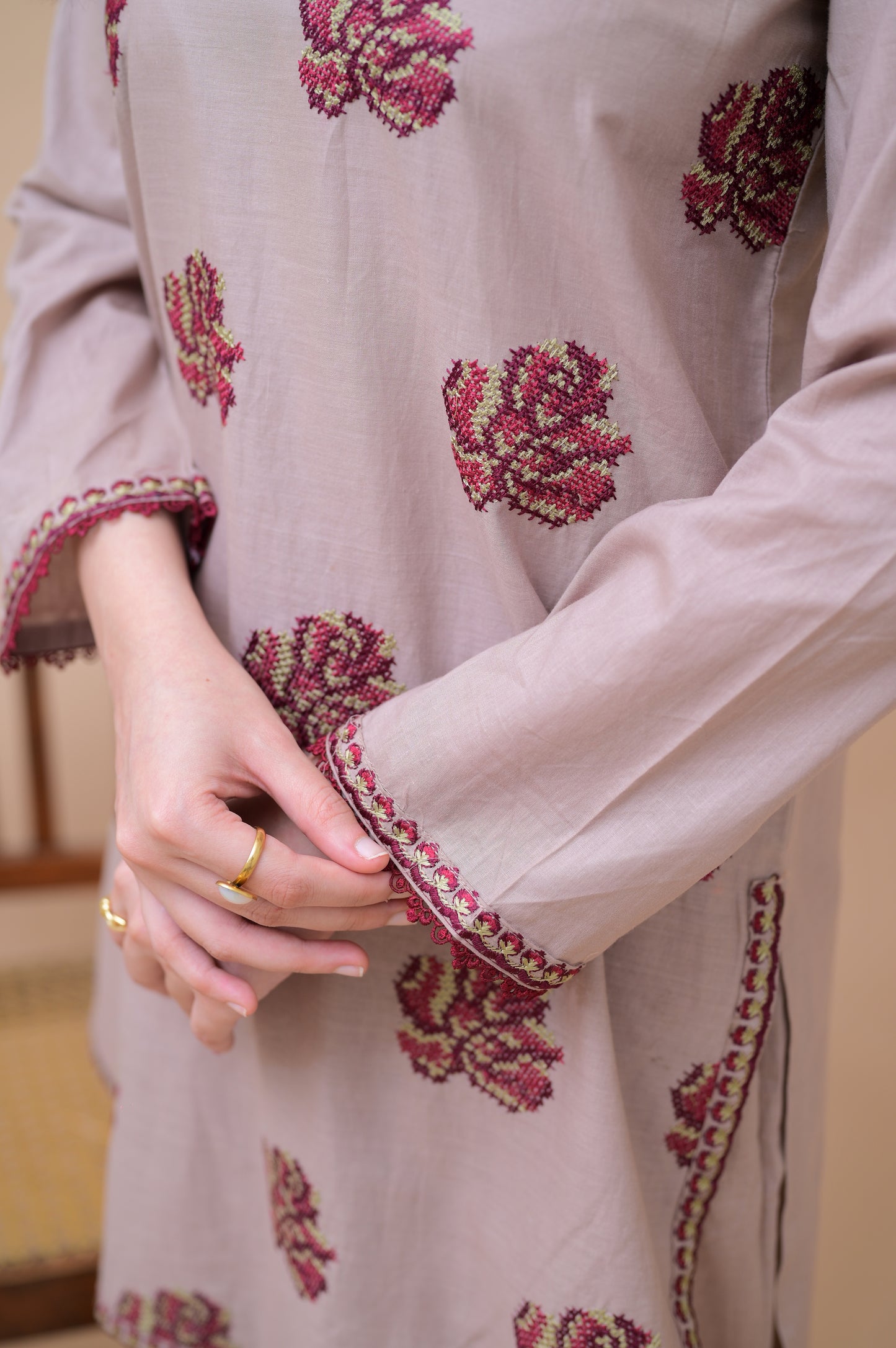 Rose Embroidery Set