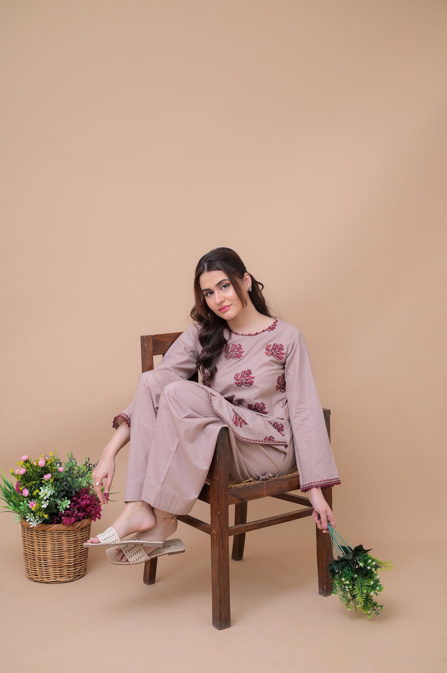 Rose Embroidery Set