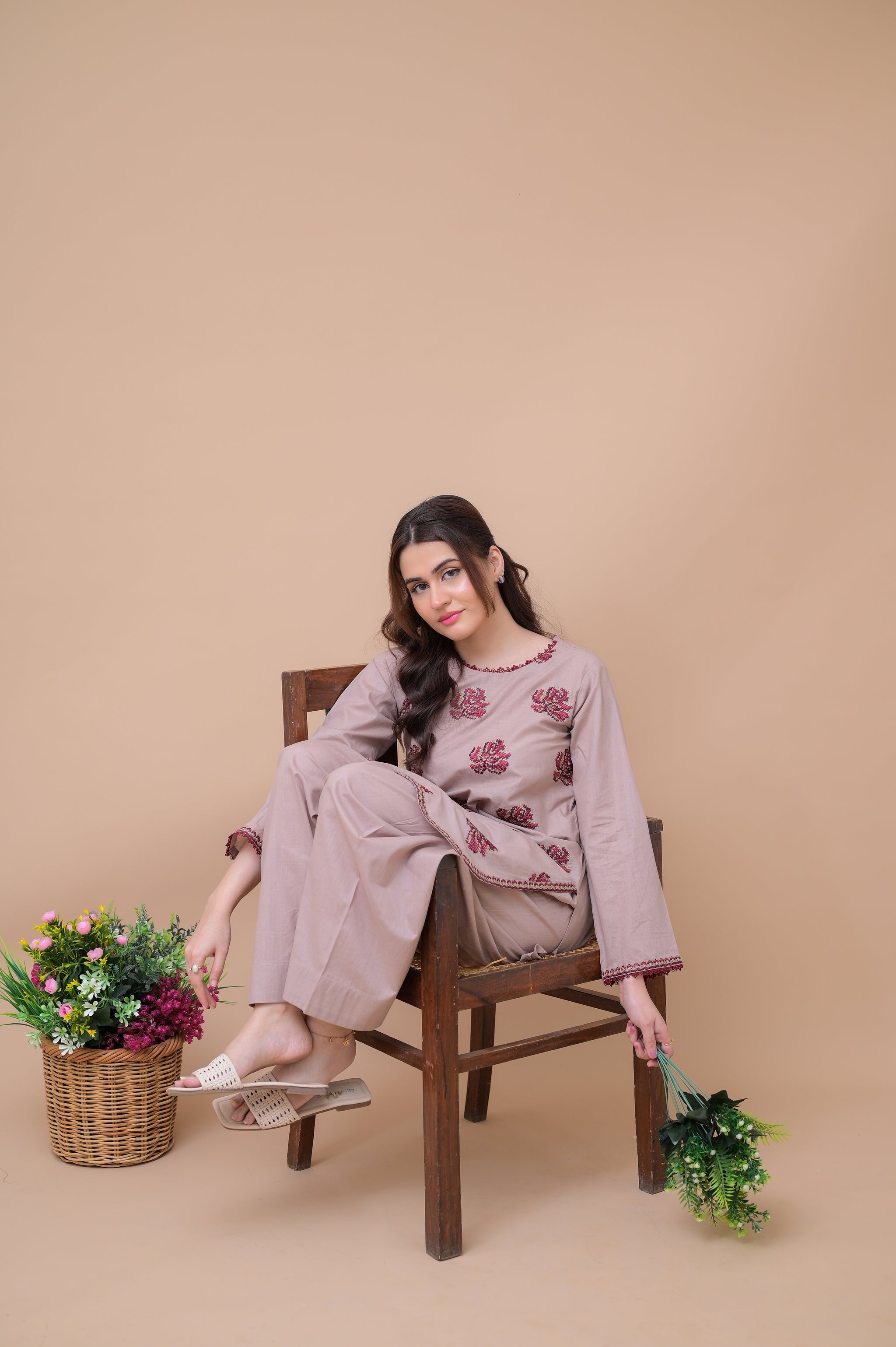 Rose Embroidery Set